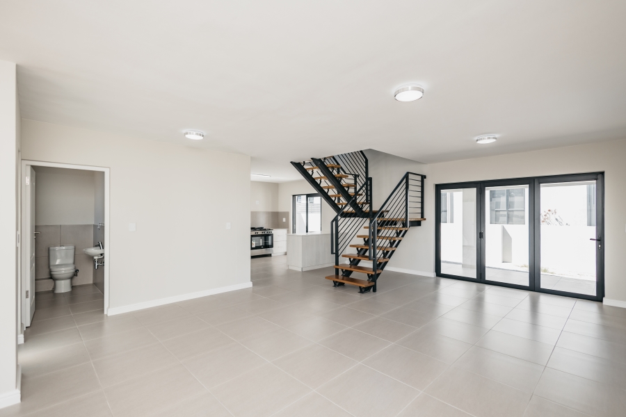 3 Bedroom Property for Sale in Jakarandas Western Cape
